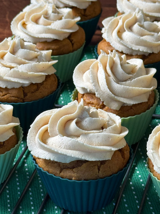 Pumpkin Spice Buttercream Cupcakes